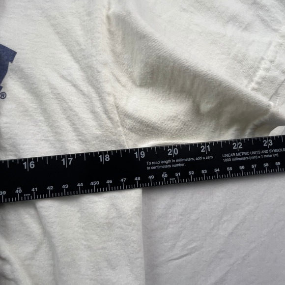 Vintage Michigan Wolverines Football TShirt Medium White 90s NCAA Helmet Graphic - Picture 5 of 7